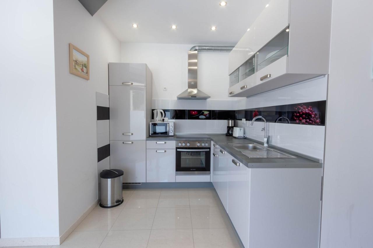 Apartman Dora Podstrana Exteriér fotografie
